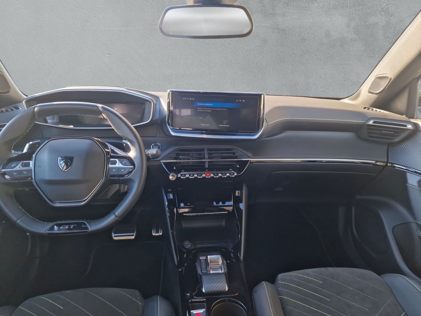 Fahrzeugabbildung Peugeot 2008 Hybrid 136 GT *NAVI*RFK*SHZ*DAB+*MASSAGE*EL