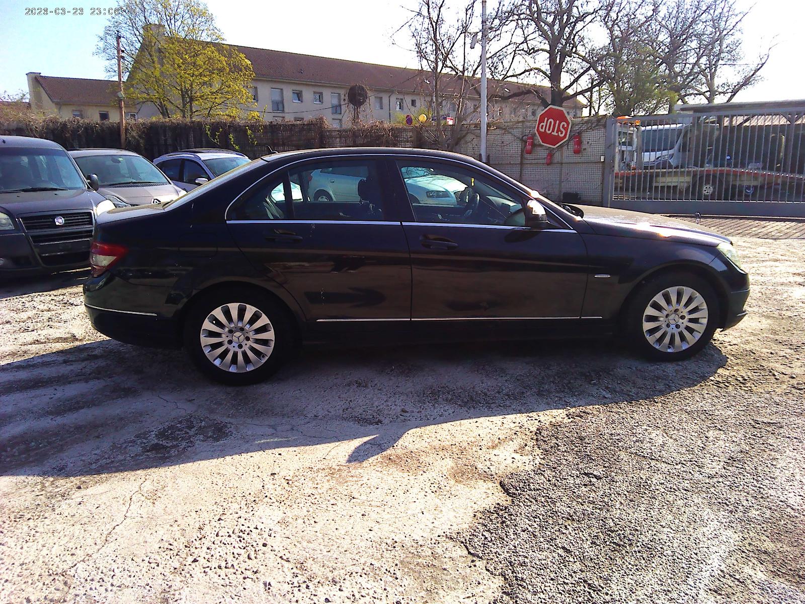 Mercedes-Benz C 220 CDI BlueEFFICIENCY AVANTGARDE
