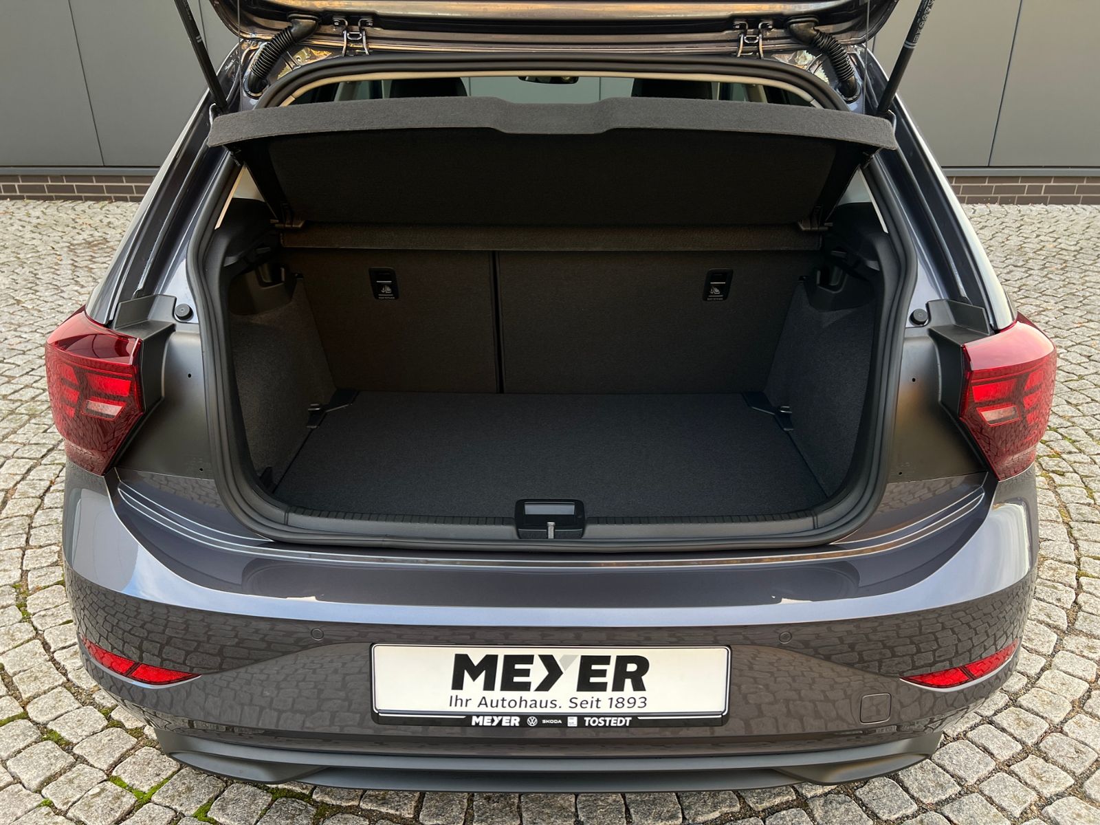 Fahrzeugabbildung Volkswagen Polo GOAL 1.0 TSI *LED, App-Connect, Kamera, 16"