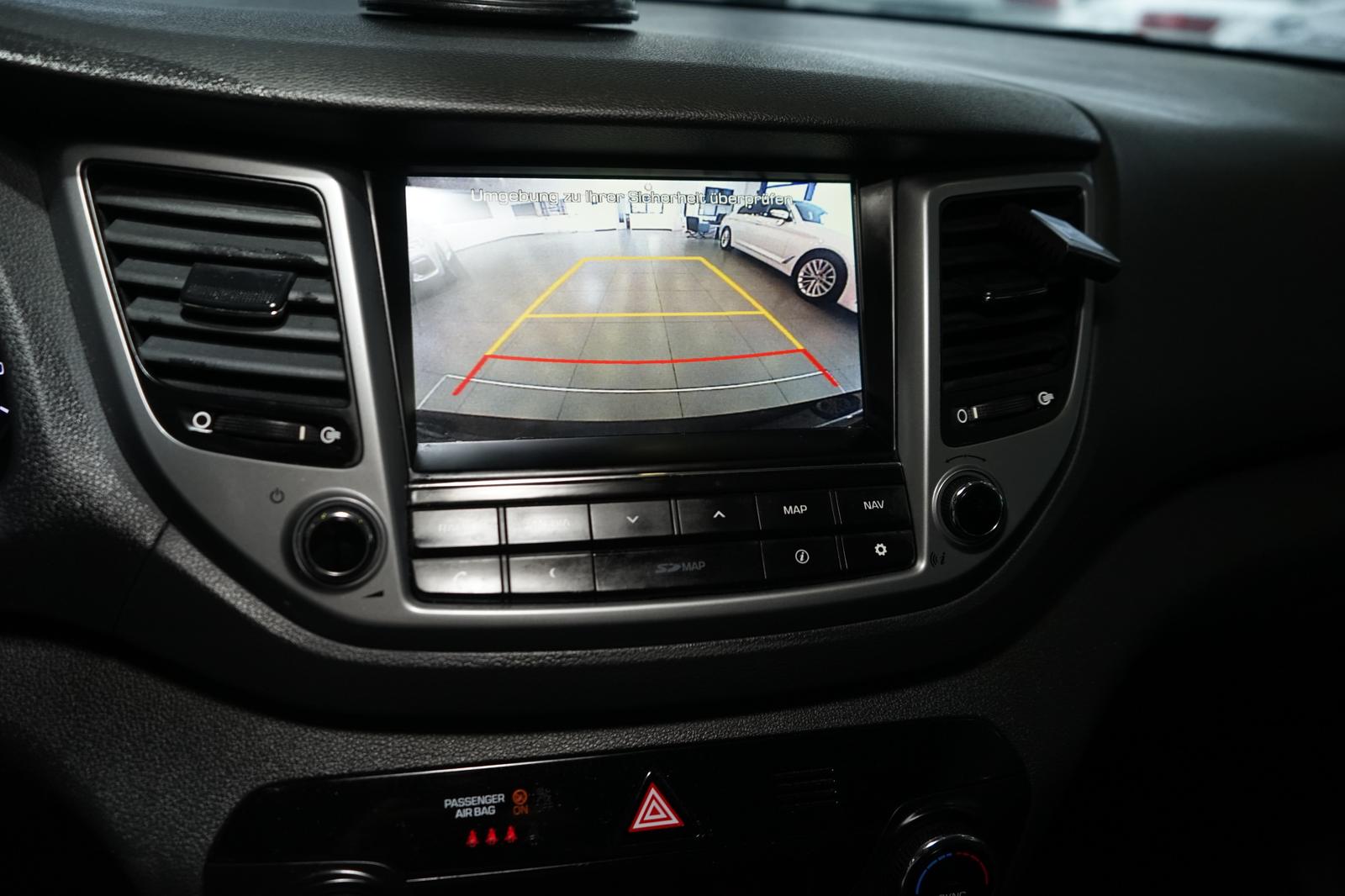 Hyundai Tucson Intro Edition 4WD+NAVI+KAMERA+TOT WINKEL+