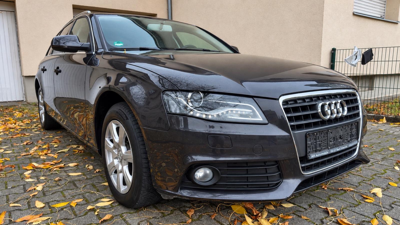 Audi A4 2009 — photo 35