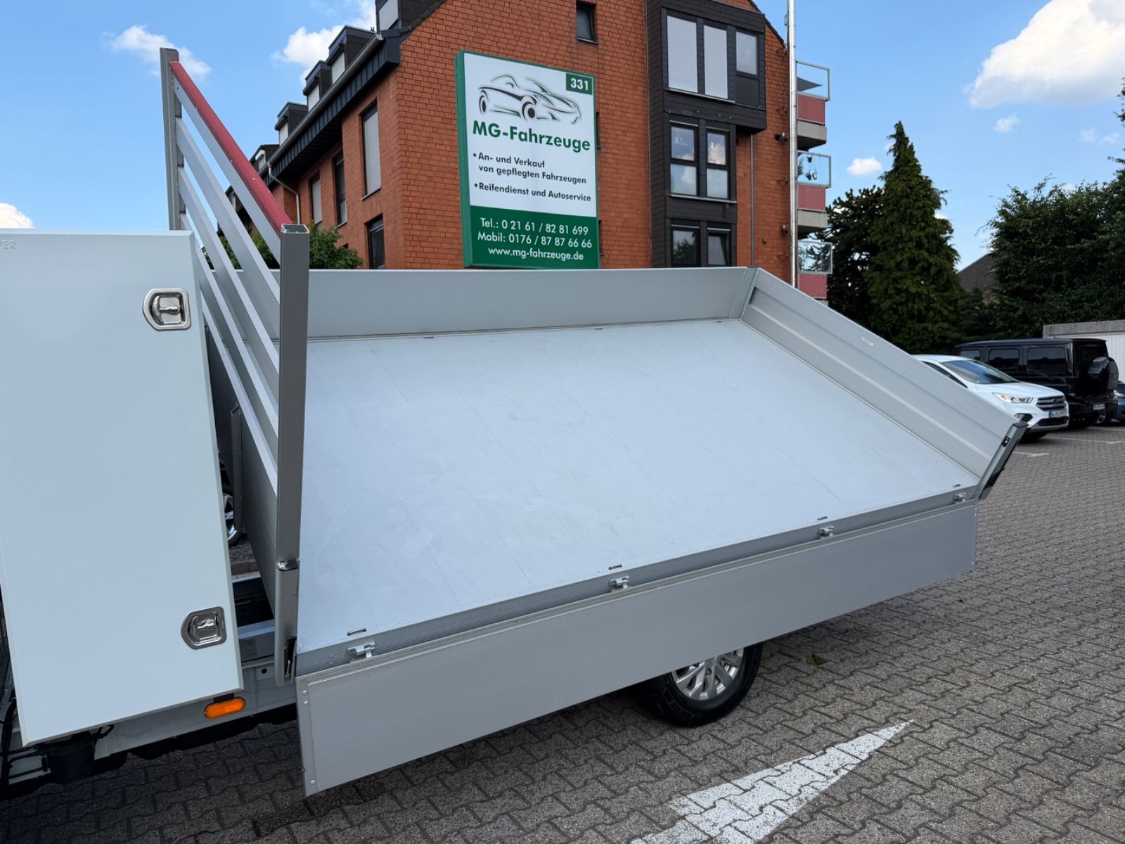 Fahrzeugabbildung Maxus DELIVER9 DREISEITENKIPPER L4 LUXURY LED NEUWAGEN