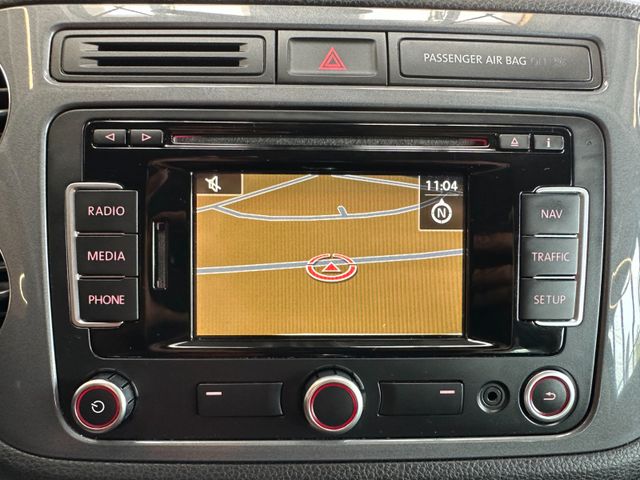Volkswagen Tiguan *NAV*TEMPO*2-ZONEN*SitzHZ*PCD*TÜV 527*