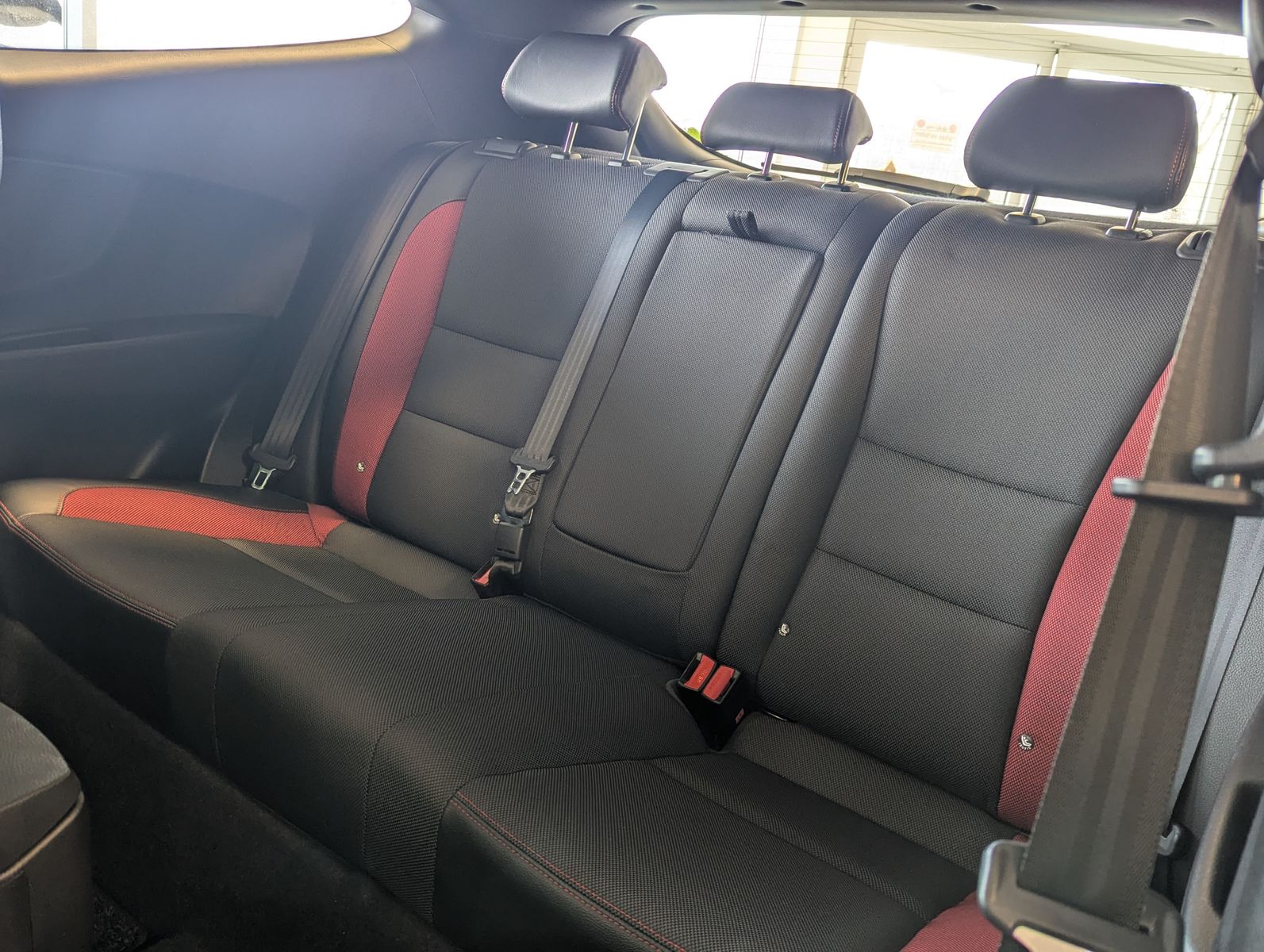 HYUNDAI i30 1.6 TGDI Turbo Navi Kamera T-Leder 18" - Image 13