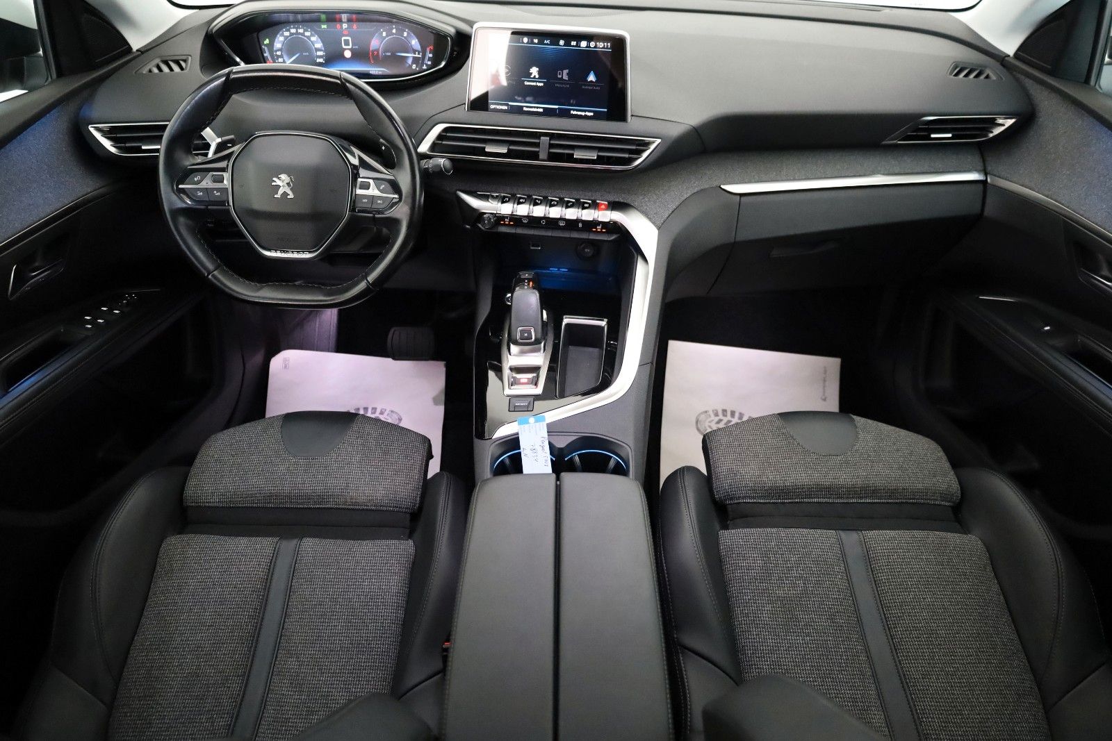 Fahrzeugabbildung Peugeot 5008 Allure 7 Si.,T.Leder,Navi,LED,SH,PDC,Kamera