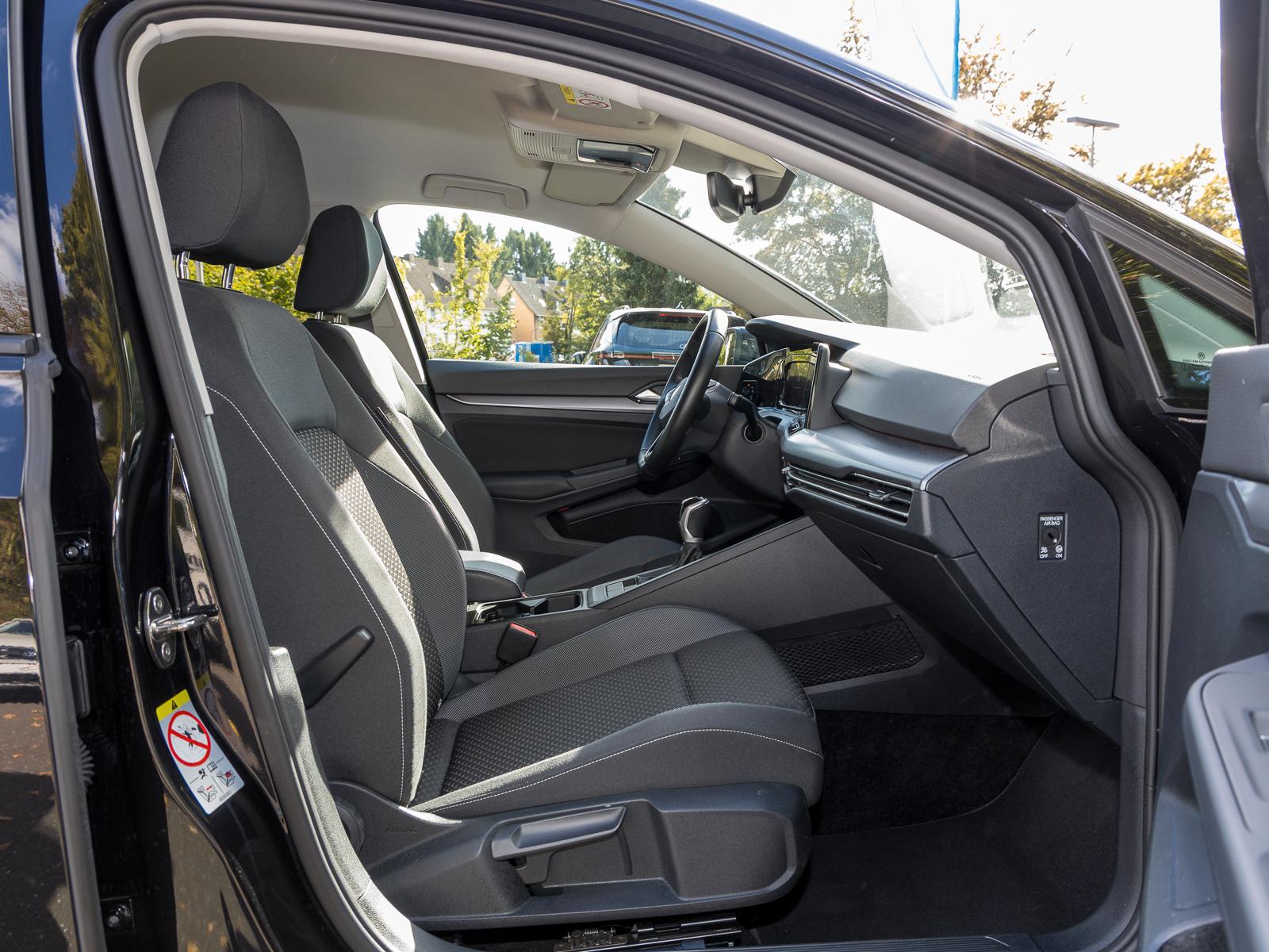 Volkswagen Golf 1.5 TSI ACTIVE STANDHZG NAVI IQ-LIGHT GJ-RE, миниатюра 3