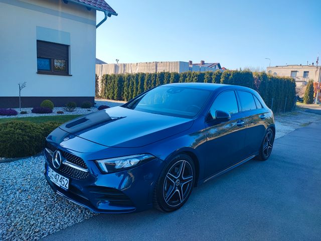 MERCEDES-BENZ A 180 - AMG line Ambiente Camera Nightpakiet