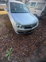 Opel vectra caravan 1.9 diesel tuv 12/2026 - Opel Vectra mit Diesel-Antrieb: 2.2