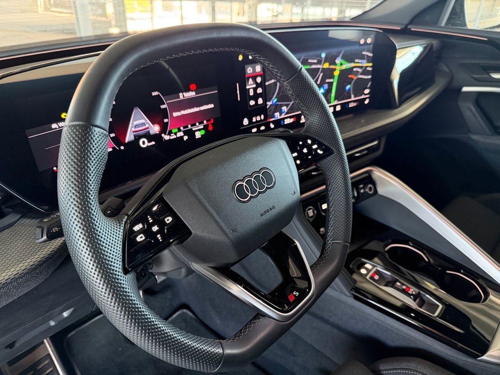 AUDI Q5 2.0 TFSI quattro 150 kW AUDI Q5 2.0 TFSI quattro 150 kW