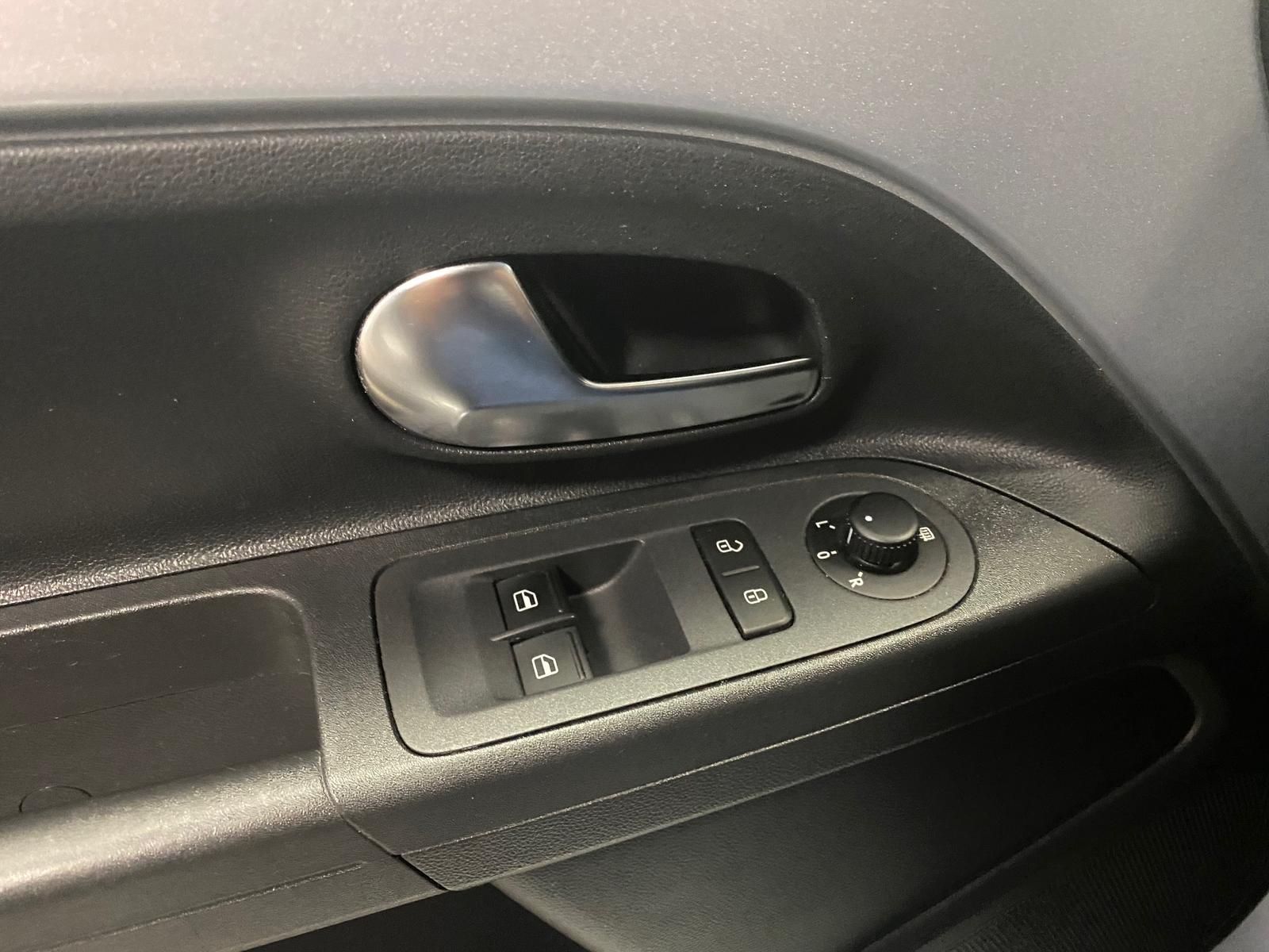 Fahrzeugabbildung Volkswagen up! move up! KLIMA+PDC+SITZHEIZ+Metallic+Allwett