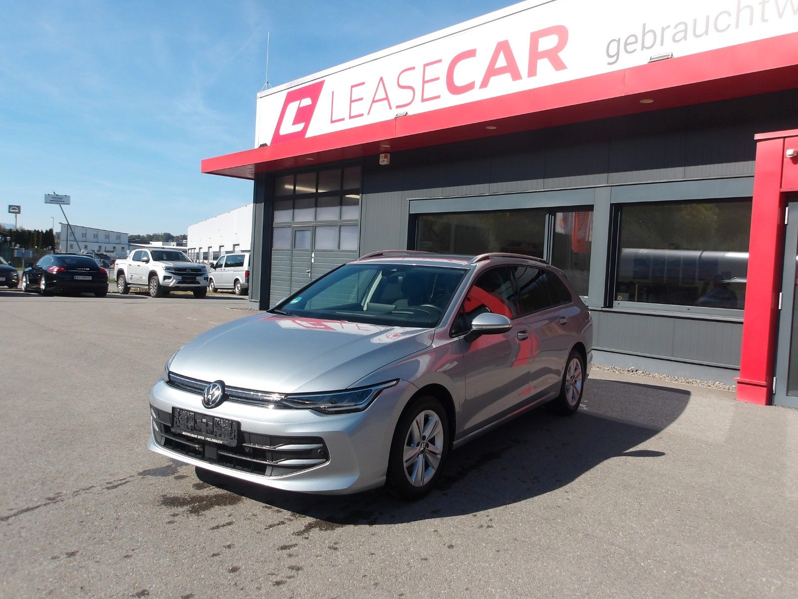 Volkswagen Golf VIII Variant "Facelift" EXP € 15990.--