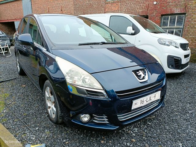 Peugeot 5008 1.6 Premium 155 THP Automatik