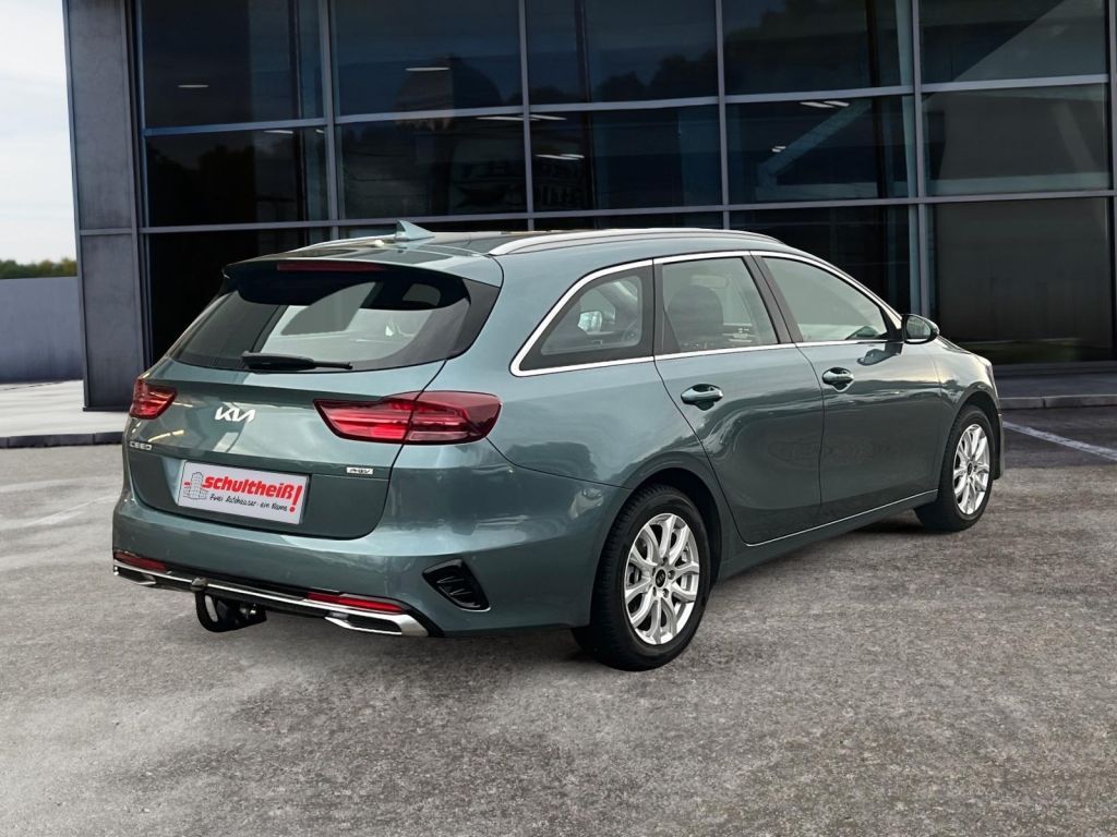 Fahrzeugabbildung Kia Ceed SW 1.6 GDI DCT OPF Plug-in-Hybrid Spirit