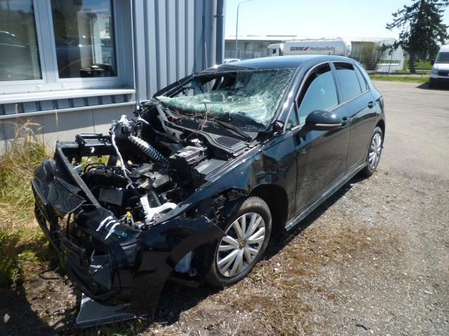 Volkswagen Golf VIII Lim. 1.5 eTSI 110 kW R-Line