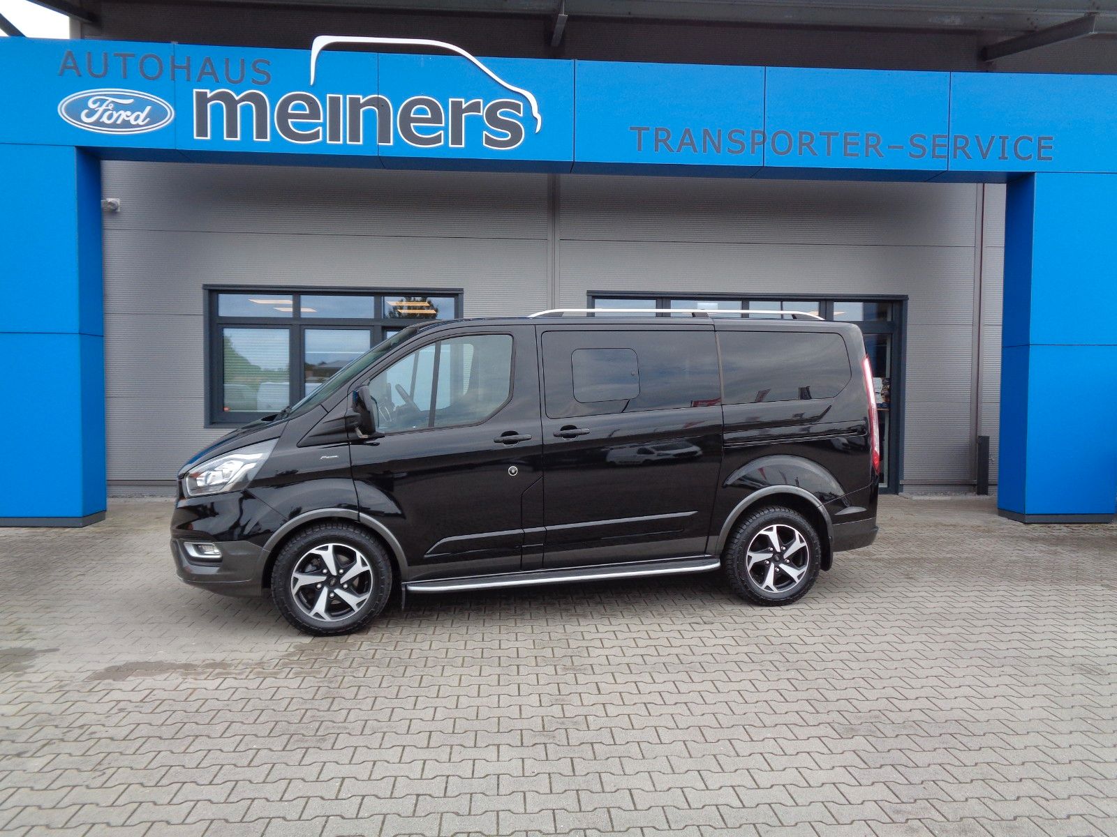 Ford Tourneo Custom Active 8-Sitzer Automatik foto 1