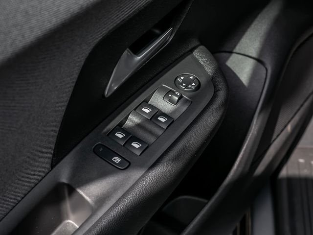 Opel Mokka e Basis Verkehrsschilder-Assistent LED