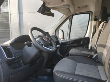 Fahrzeugabbildung Fiat Ducato Serie 8 Luxusbus L2H2 Panorama 140 MJT AT