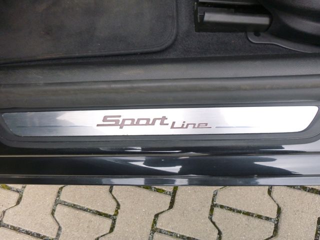 Fahrzeugabbildung BMW 520d Touring Sport Line>AUT/Sport-Line/PANO/NAV<
