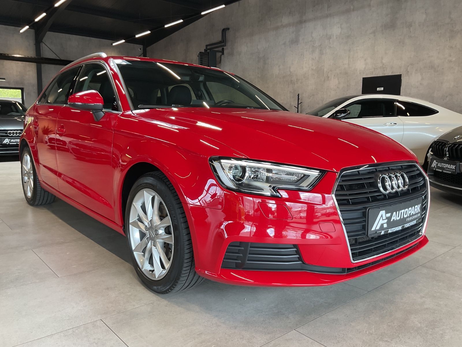 Audi A3 Sportback 30 TDI Navi Sitzh. Xenon PDC 17" foto 19