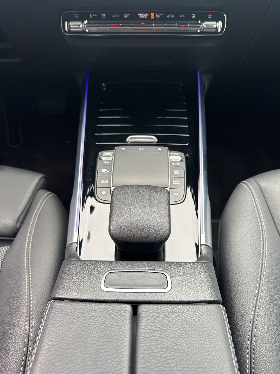 Fahrzeugabbildung Mercedes-Benz EQB 250 Progressive NAV+LED+KAM+KEYLESS