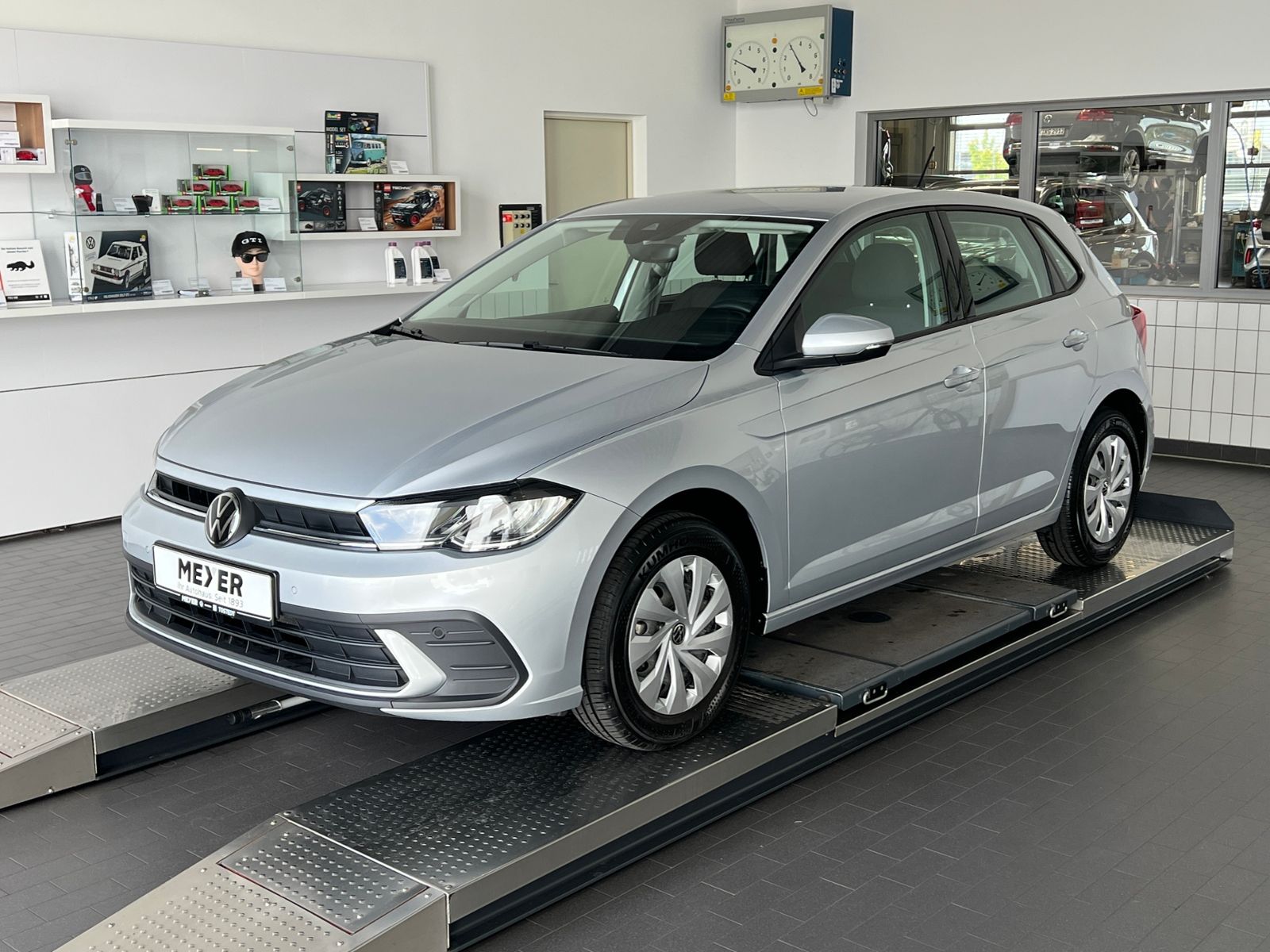 Fahrzeugabbildung Volkswagen Polo Life 1.0 *LED, Climatronic, Sitzhzg., AppCo