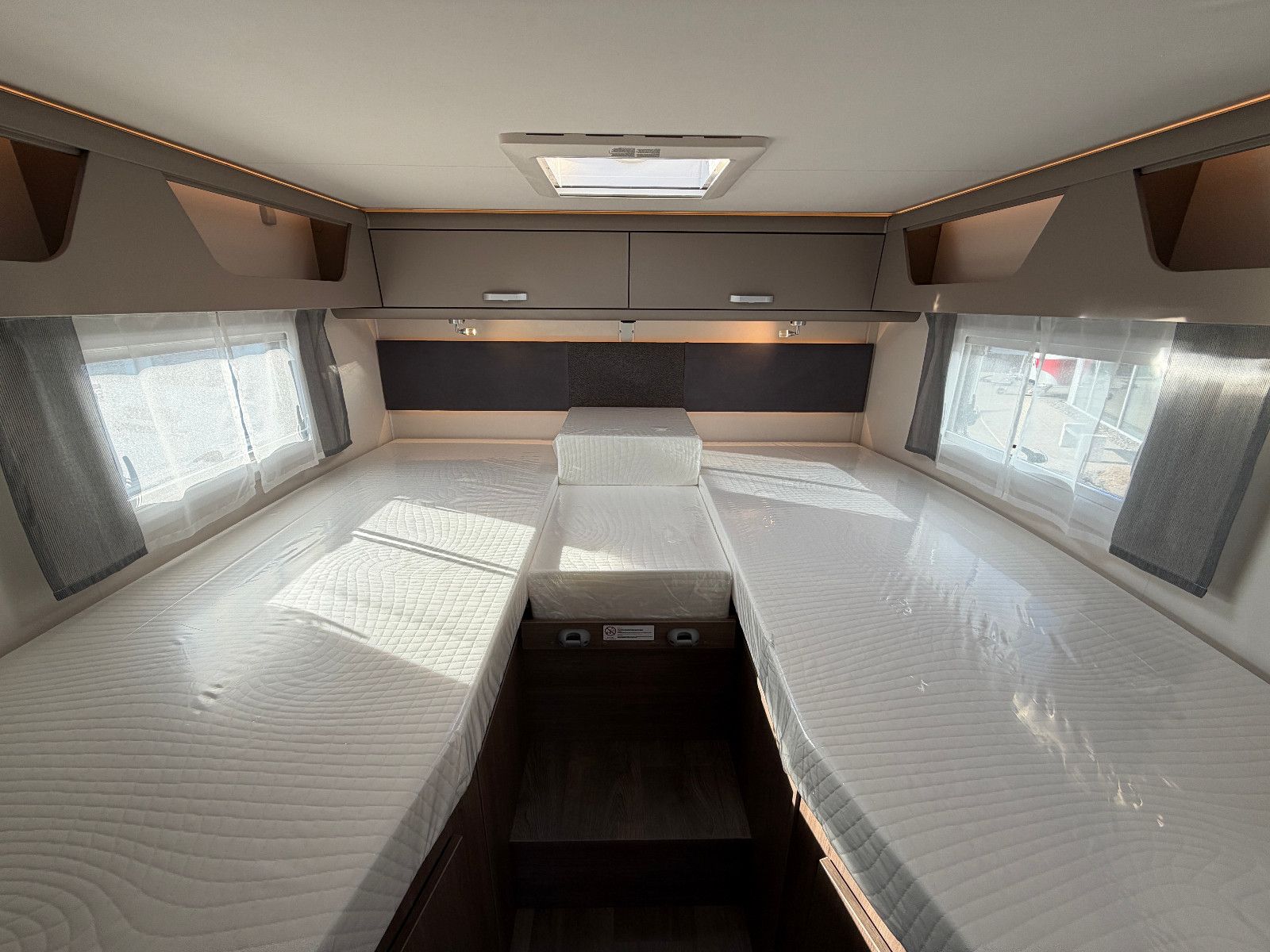 Fahrzeugabbildung Carado Edition26 T - Ford 447 - Sie sparen: 8.896€ !