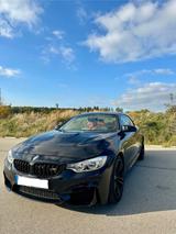 BMW M4 Cabrio Deutsch - schwarze BMW M4