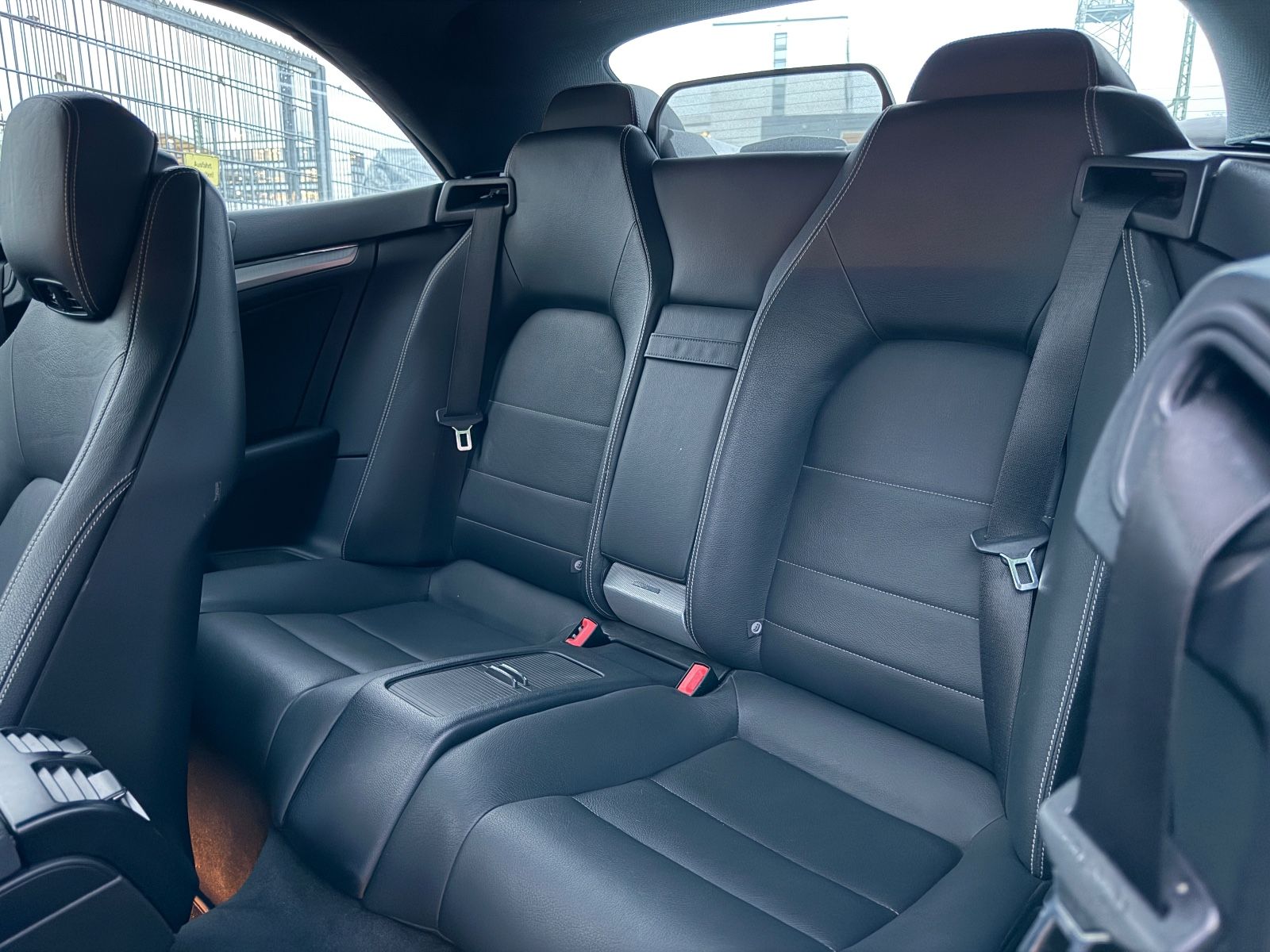 Fahrzeugabbildung Mercedes-Benz E 220 CDI Cabrio AIRSCARF*BIXENON*HARMANKARDON