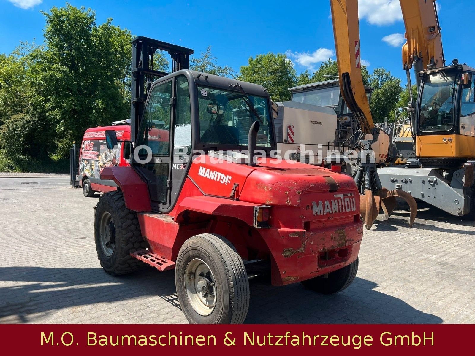 Fahrzeugabbildung Manitou MC 30 / Drehkranz / SS /Duplex / 3t / 4m /