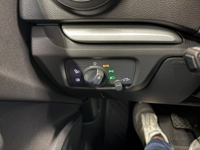 A3 Sportback 35 TFSI TEMP XENON SHZ