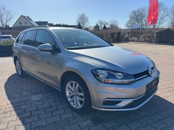 Volkswagen Golf - 2
