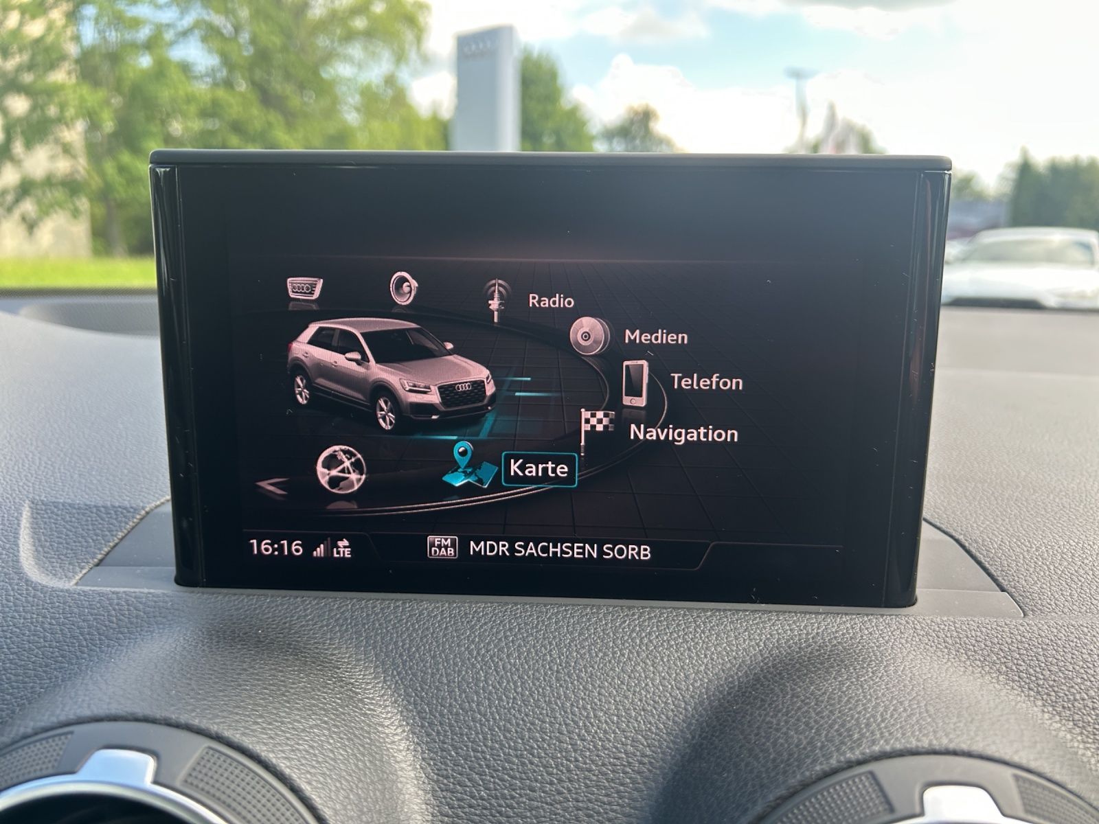 Fahrzeugabbildung Audi Q2 35 TFSI design S tronic LED NAVI SHZ GRA
