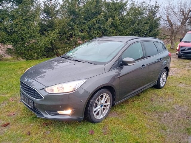 Ford Focus Turnier Business Benzin 1 Hand