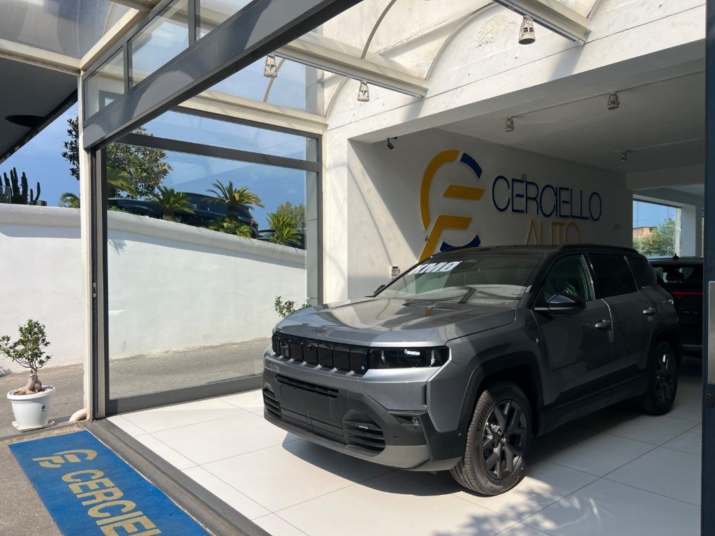 Jeep Compass E-Hybrid 1.2 TurboMHEV106kW First E imagem 3