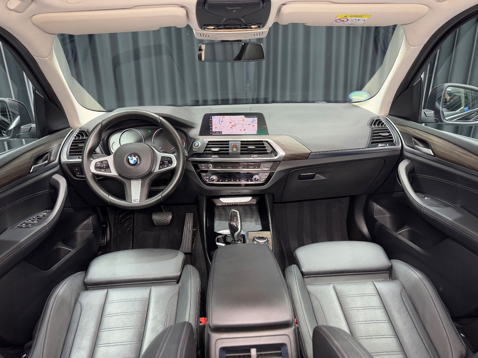 Fahrzeugabbildung BMW X3 xDrive 20d|LEDER|NAVI|M-SPORT 19 ZOLL|AHK