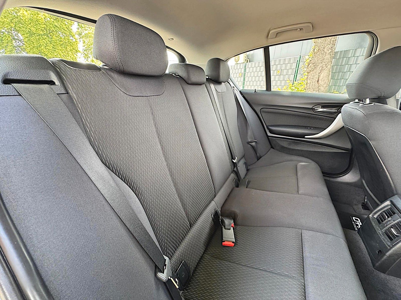 Fahrzeugabbildung BMW 116d Sport Lim. *M-Felgen*Klima*Sitzheizung*