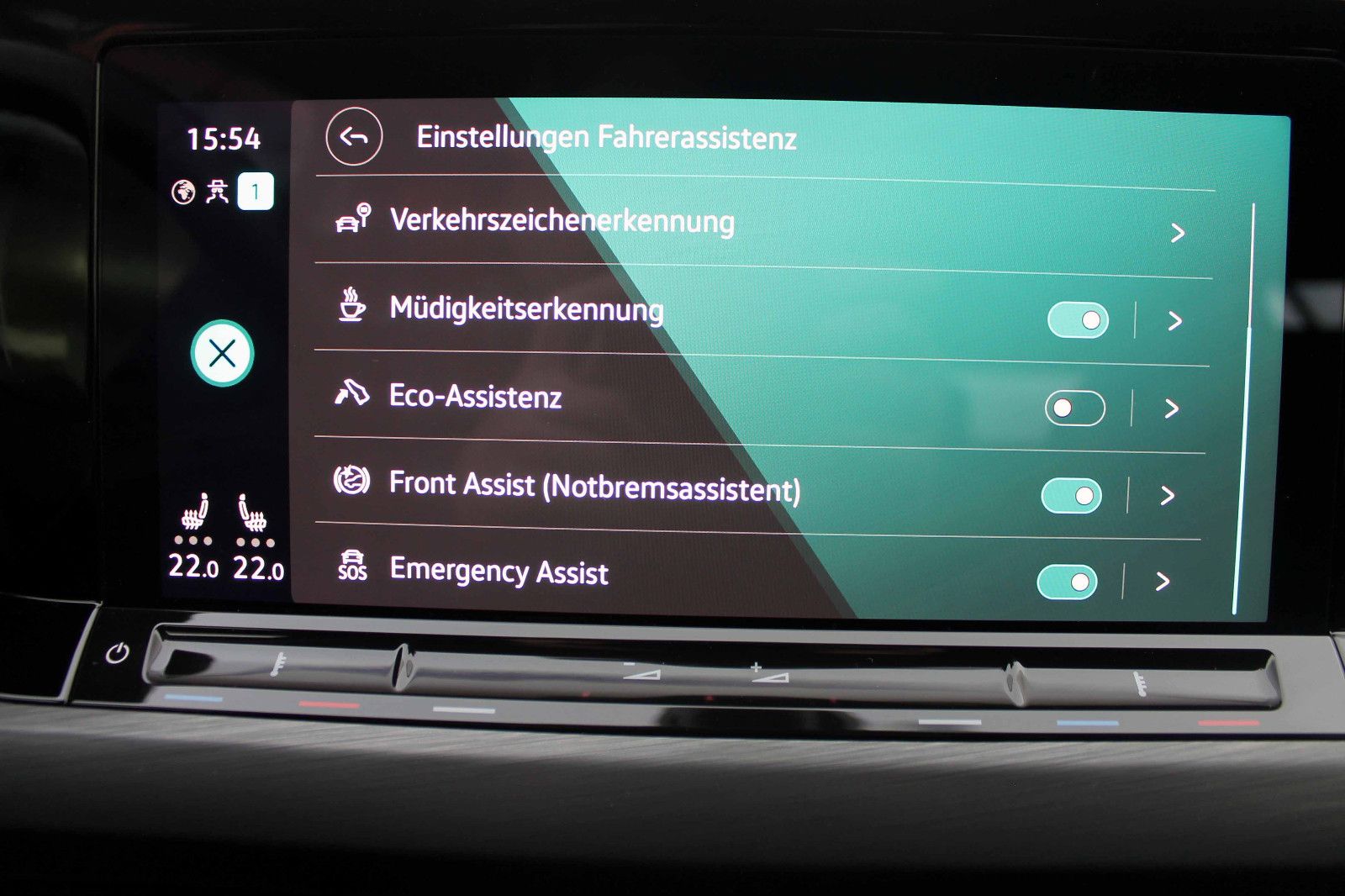 Fahrzeugabbildung Volkswagen Golf Variant 2.0TDI DSG Style AHK ACC KAM LED BT