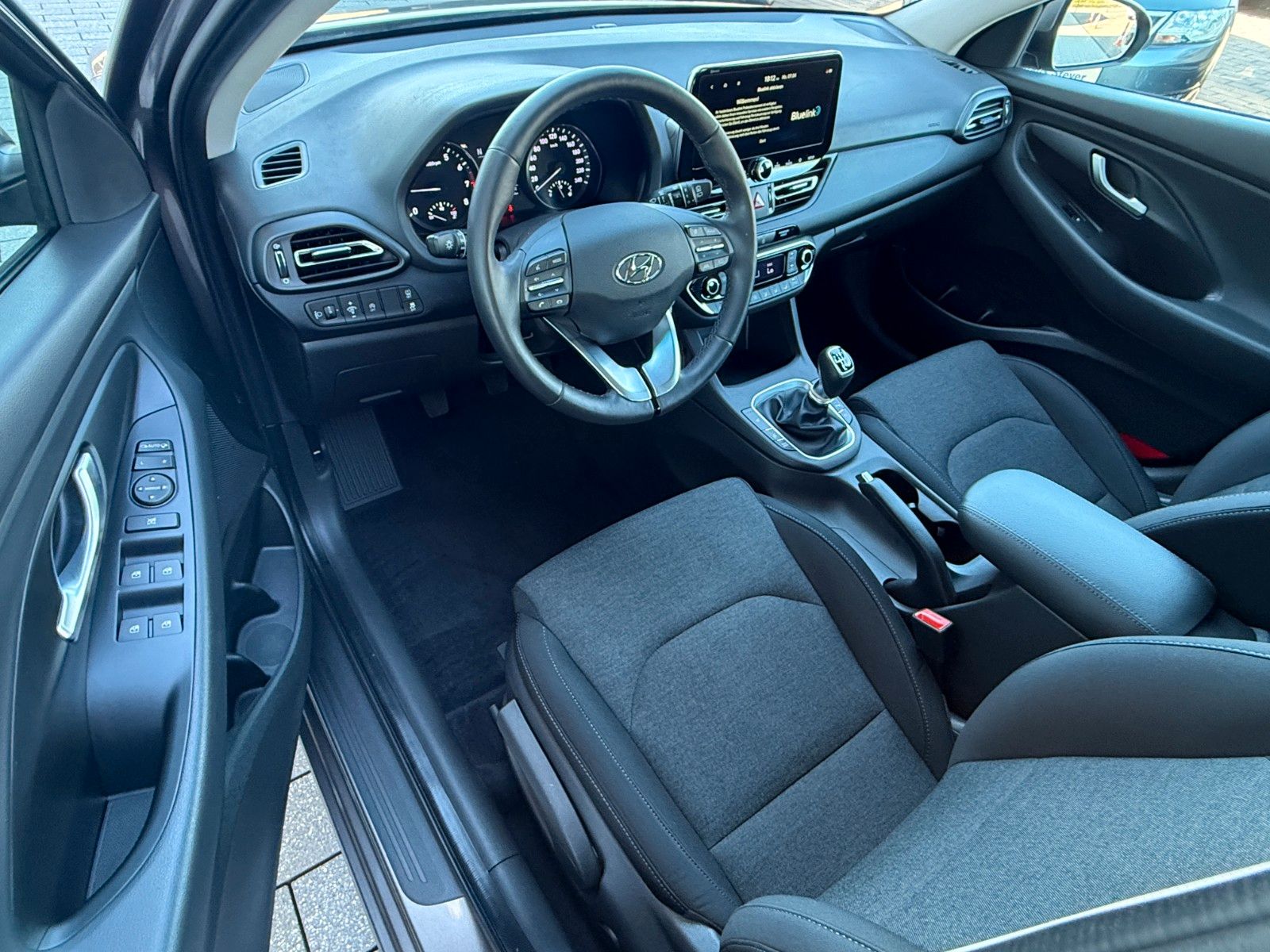 Fahrzeugabbildung Hyundai i30 Trend Mild-Hybrid,Navi,Sitzh.Kamera v+h
