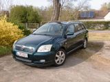 Toyota Avensis Combi 1.8-l-VVT-i - Anhängerkupplung - Toyota Avensis aus 2004: Kombi