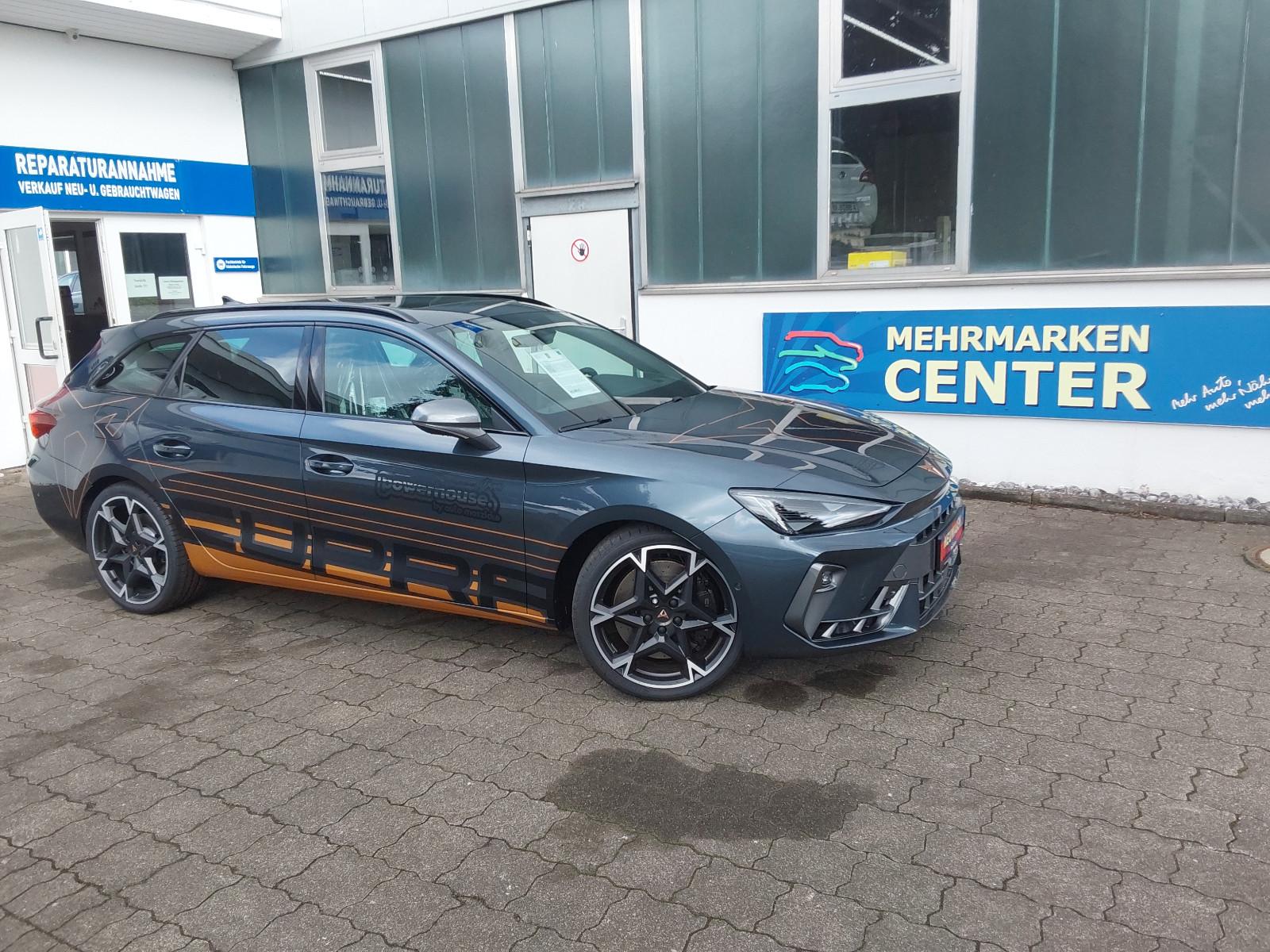 Cupra Leon Sportstourer 245 kW 4Drive VZ Pano, AHK,Nav