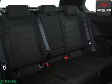Volkswagen Golf - 11