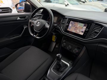 Volkswagen T-Roc - 12