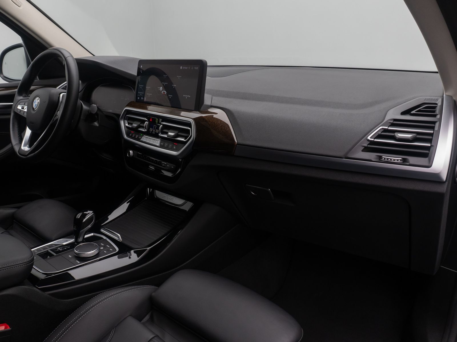 Fahrzeugabbildung BMW X3 xD30d 360°DriveAss DAB AHK Panorama Sportsitz