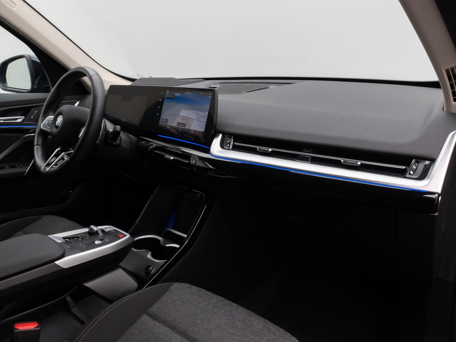 Fahrzeugabbildung BMW X1 sD20i 360°HUD DAB MSport Alarm Komfort 18Zoll
