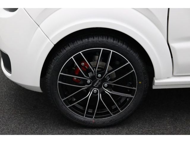 Fahrzeugabbildung Ligier MYLI IDEAL Fahren ab 15 Leasing 199,-Eur.