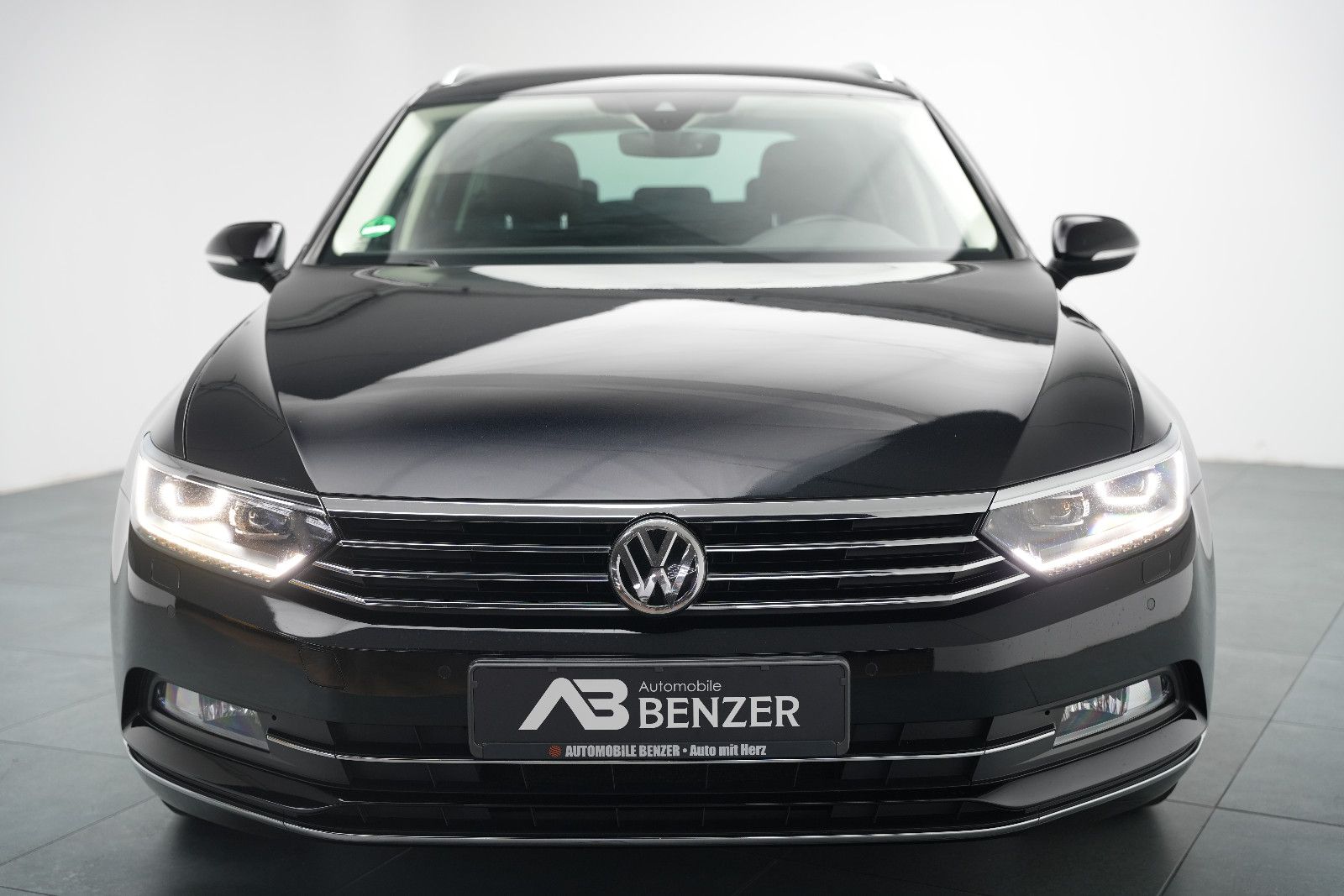 Fahrzeugabbildung Volkswagen Passat Highline *Virtual*Kamera*Start-Stopp*SHZ*