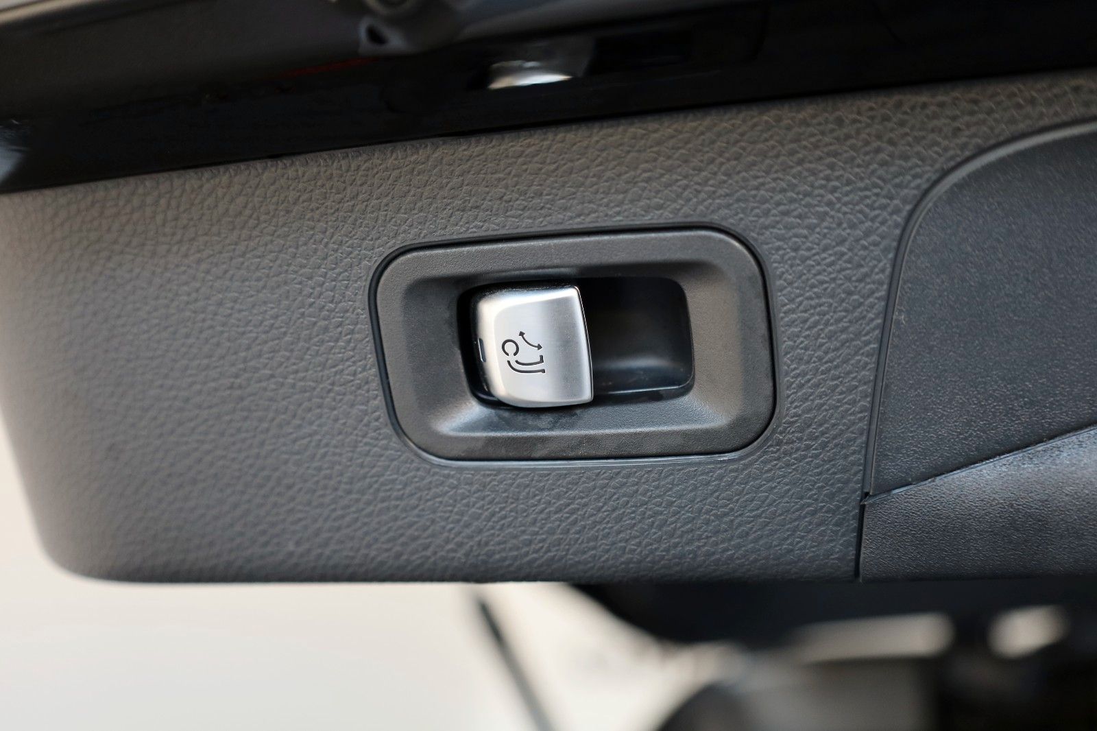 Fahrzeugabbildung Mercedes-Benz GLC 350d 4M Leder,Navi,LED,360°,Burmester,Panora