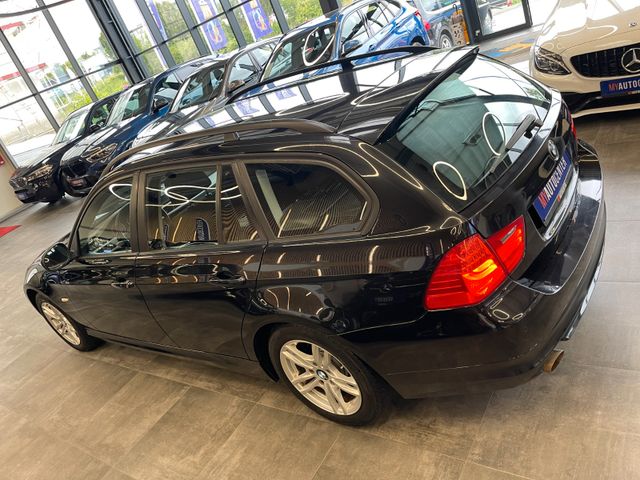 BMW 318i  Touring *NAVI*KLIMA*TEMPOMAT*>SZHZ*