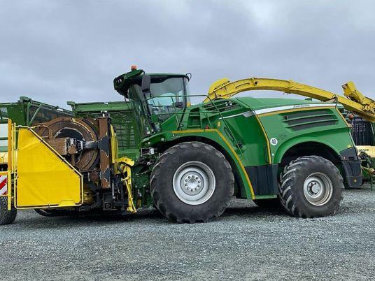 John Deere 8700