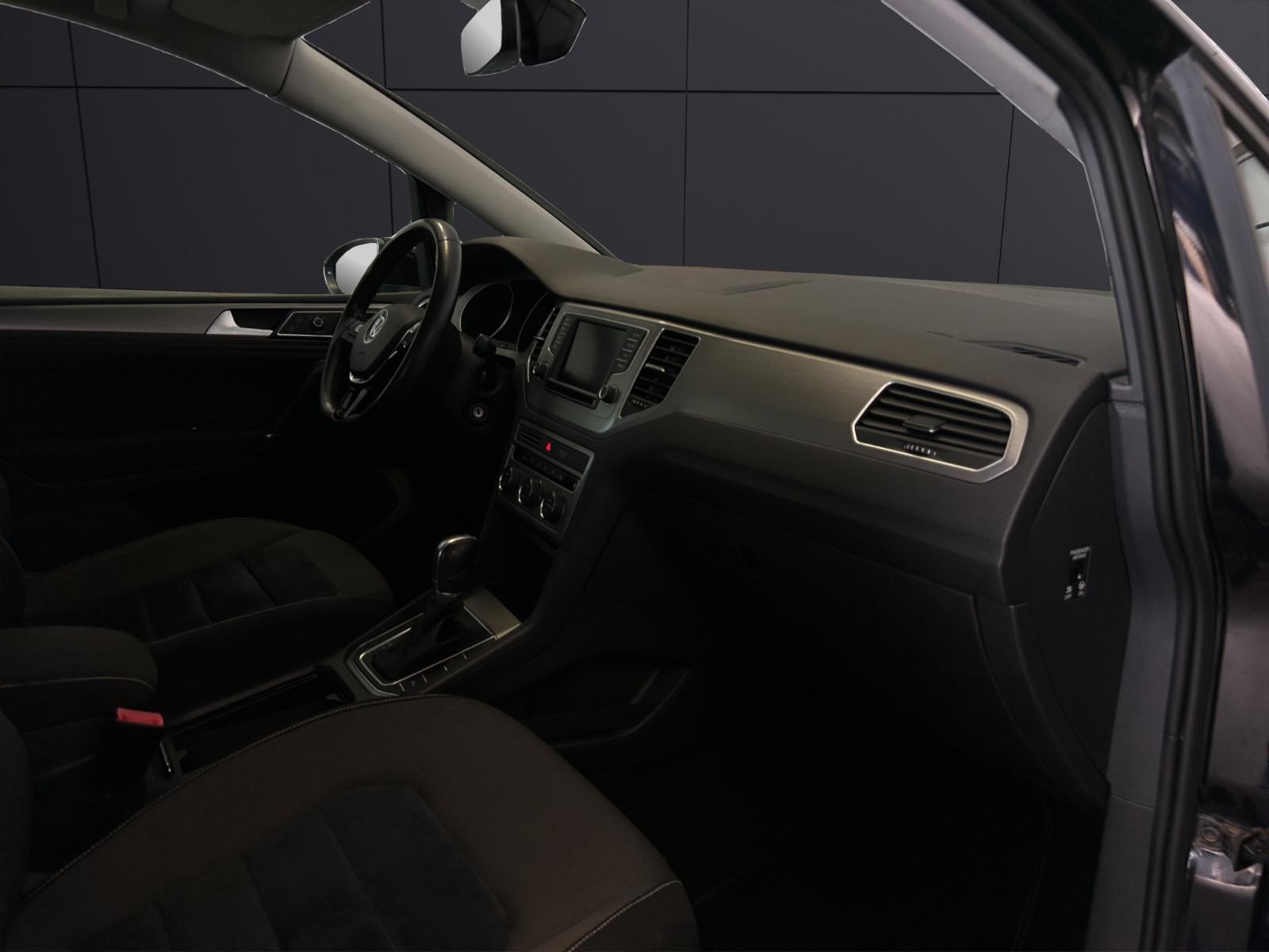 Volkswagen Golf SV 1.4 TSI DSG Comfortl, Bi-Xenon SHZ, AHK,